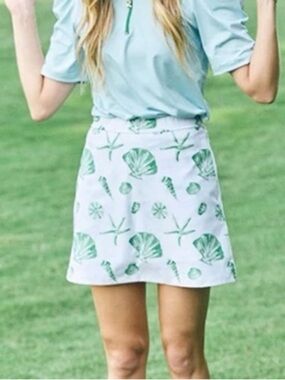 Byrdie Golf NWT Worth Skirt Seashell Print - XS